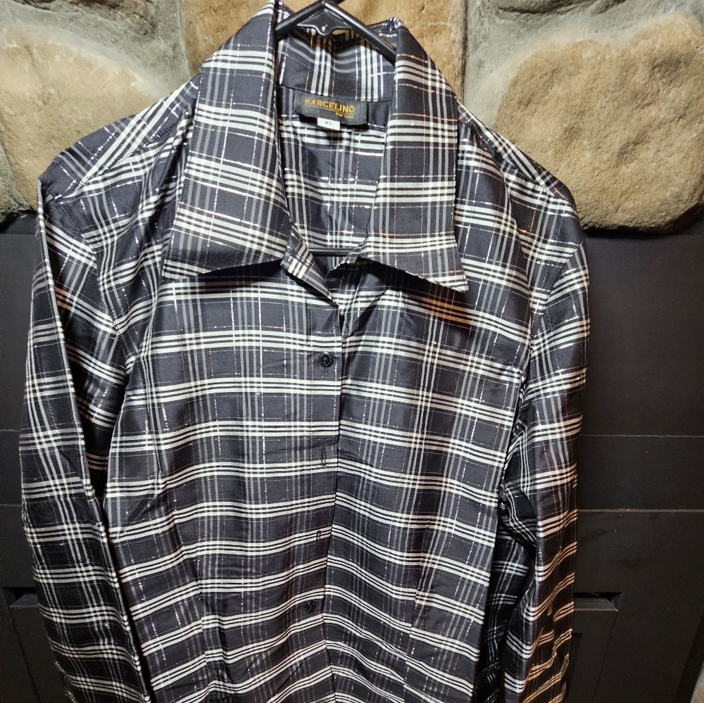 Barcelino button-down black and gold metalic blouse.